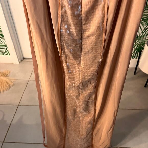 NWT House of CB Bonita Sequin Open Back Gown in Cafe Au Lait Sz Small - Picture 10 of 14